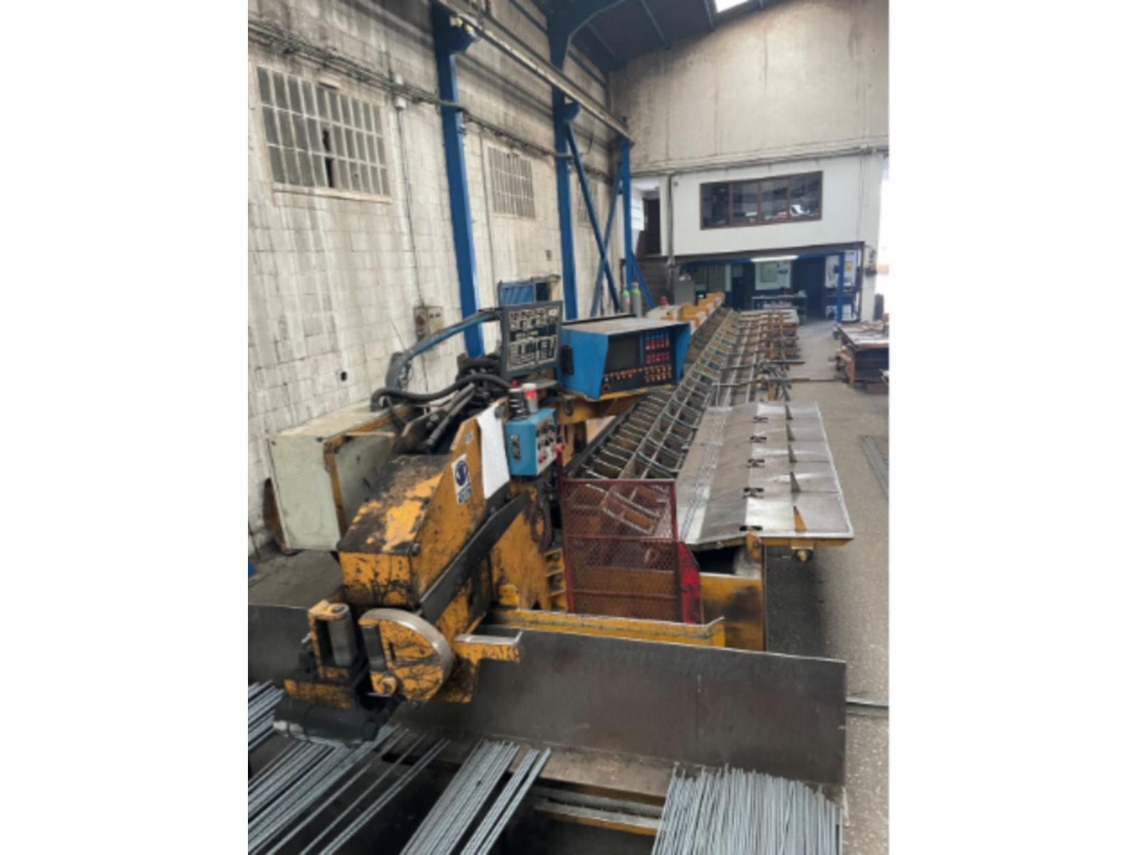 Banco di taglio da 12,6 m con scarico frontale e laterale OSCAM HSEL 50/1 JOLLY –