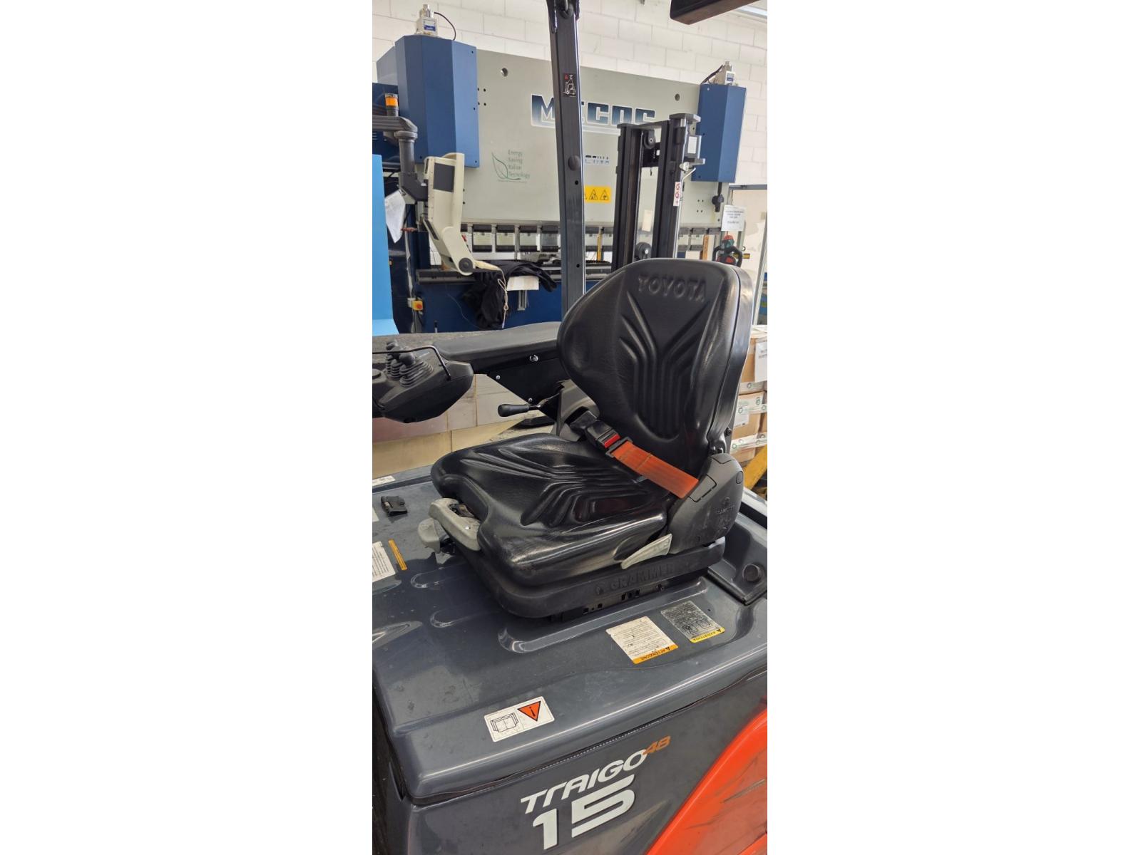 CARRELLO ELEVATORE