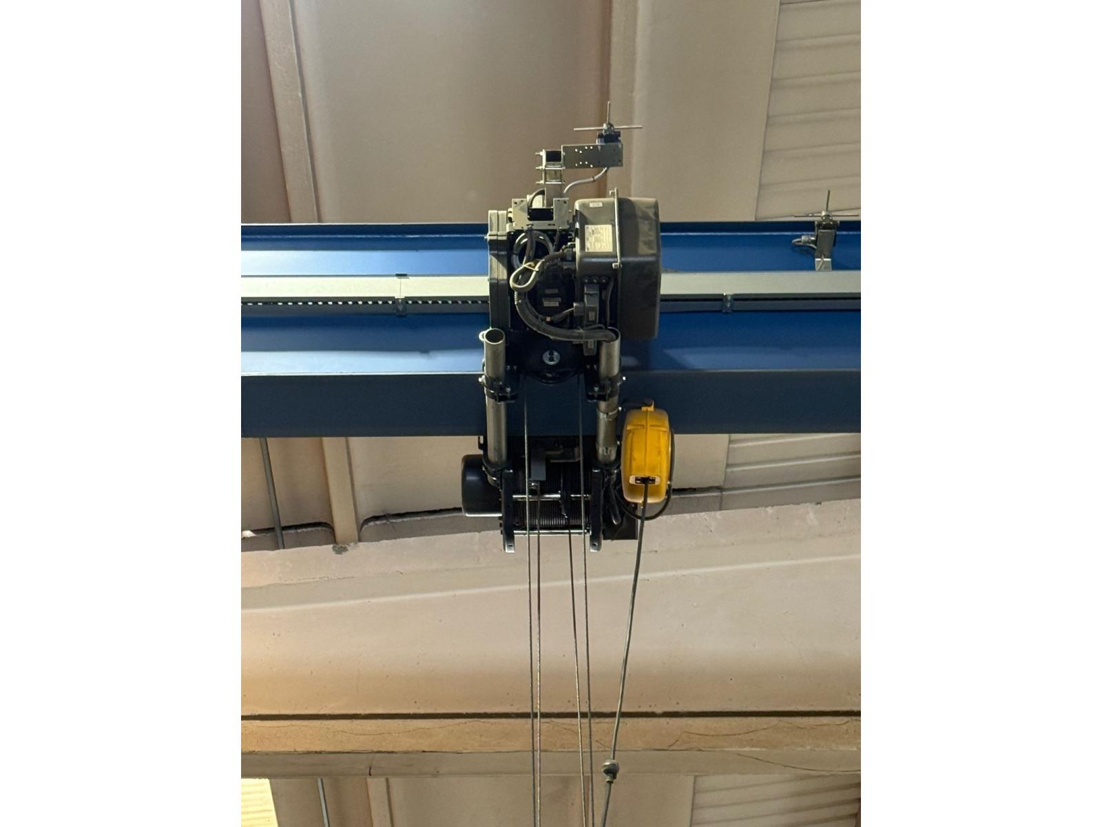 CARROONTE MONOTRAVE MEC 2 TON SCARTAMENTO 16.200MM CIRCA