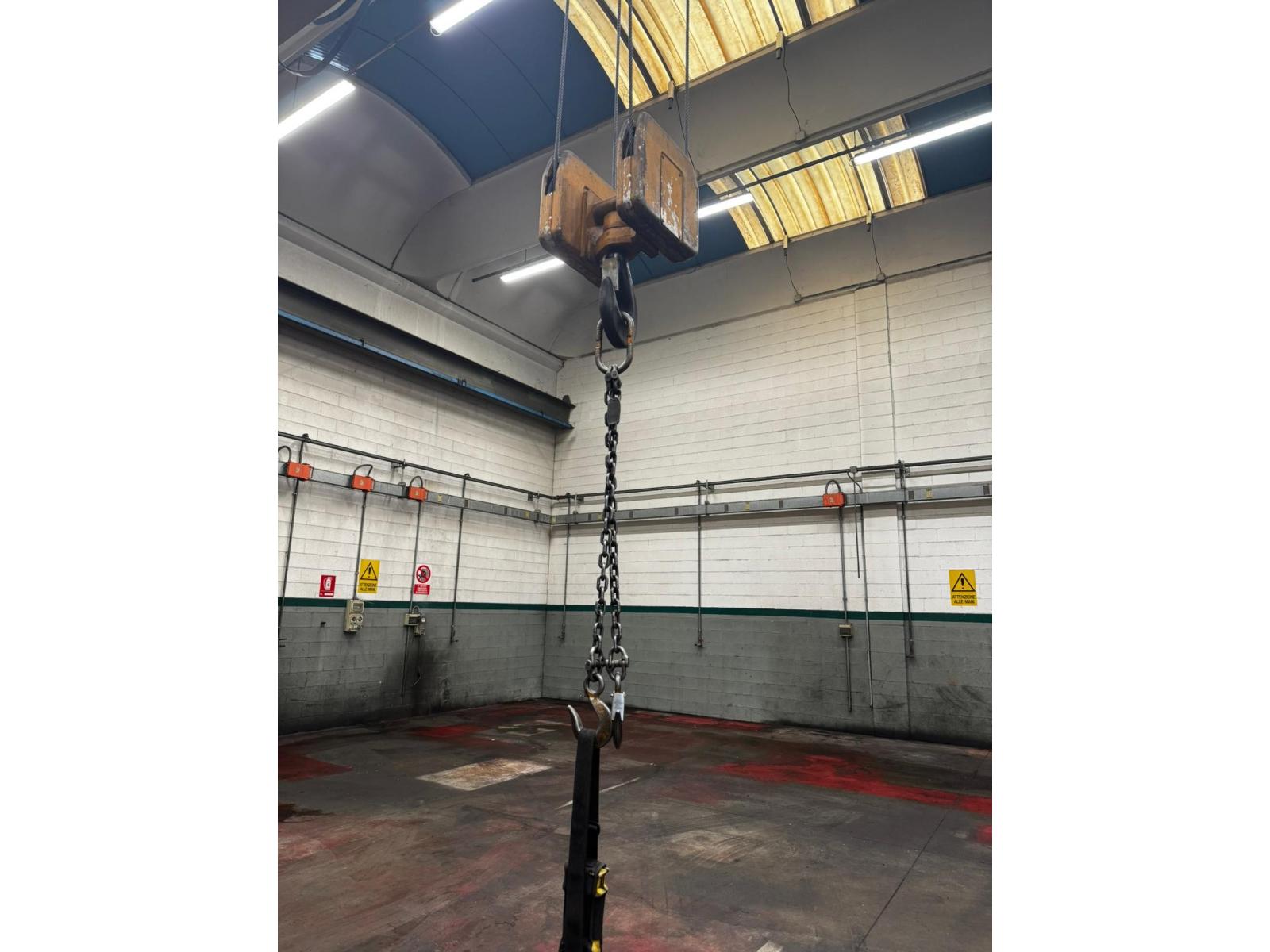 CARROPONTE BITRAVE OMIS 6.3 TON SCARTAMENTO 18630 MM