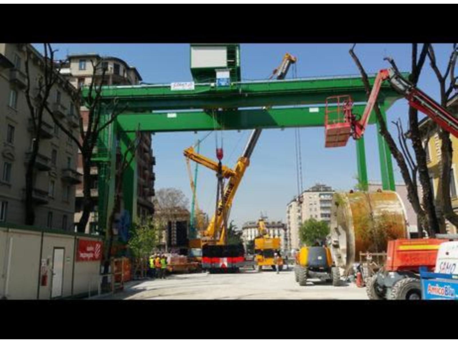CARROPONTE BITRAVE SAMO 160 TON SCARTAMENTO 25600 MM