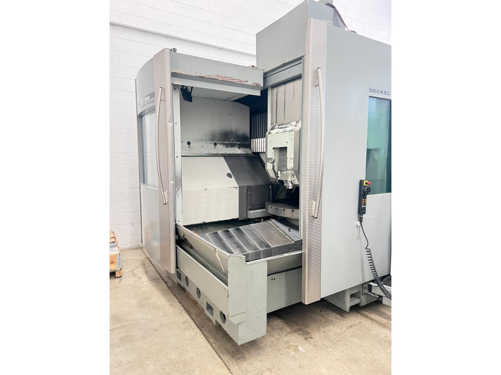 CENTRO DI LAVORO DECKEL MAHO DMC 105 V LINEAR