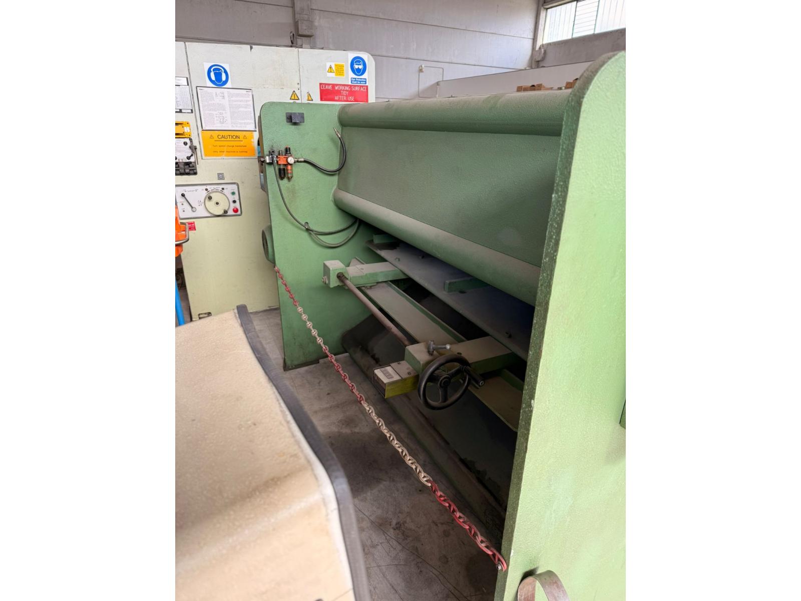 CESOIA A GHIGLIOTTINA BL 2000