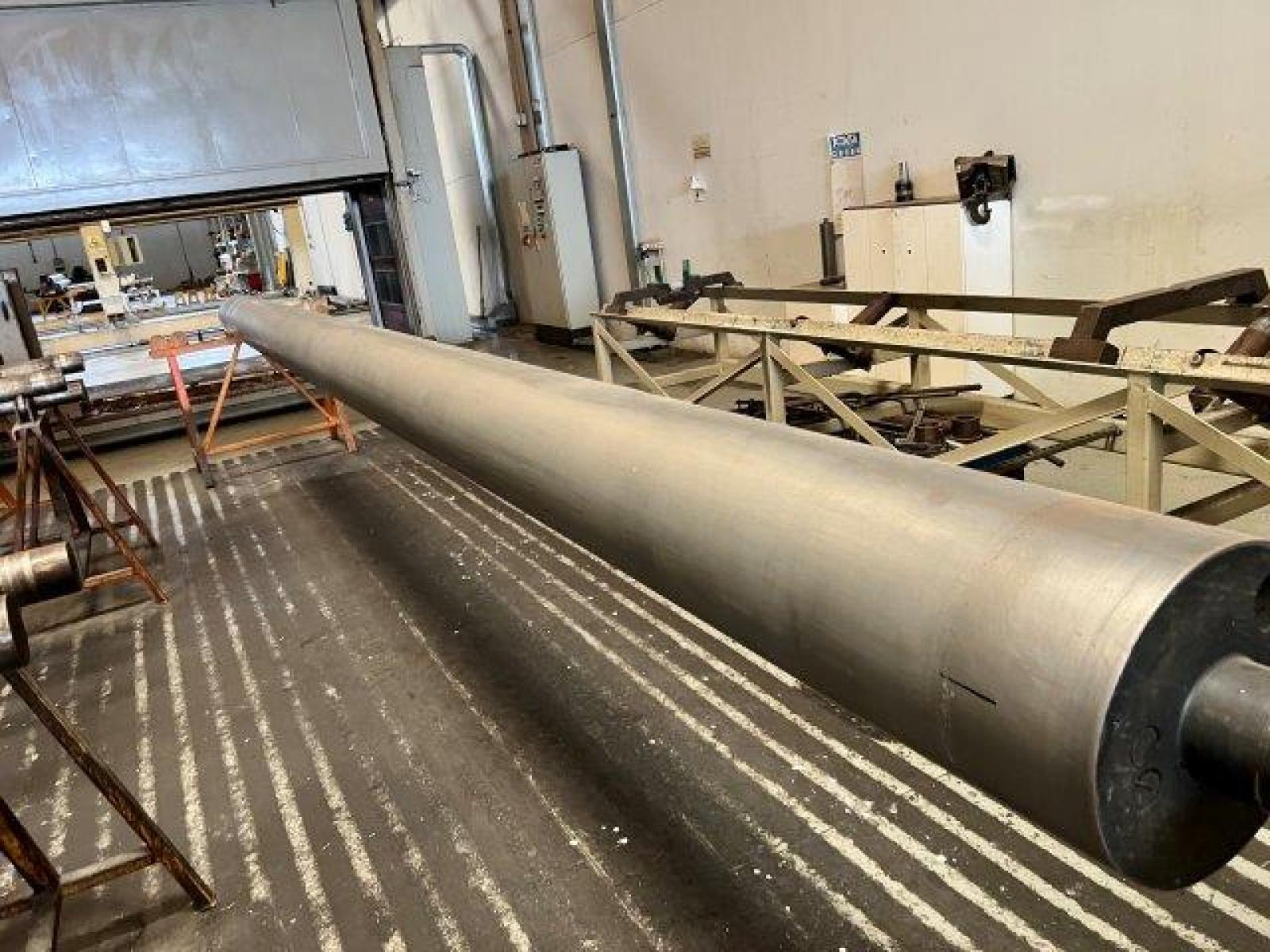 FILAMENT WINDING BOHEL2 SHAFER MACHINENBAU EHA    Anno 2006  Lunghezza avvolgibile mm 7800  Diametro avvolgibile mm 1400