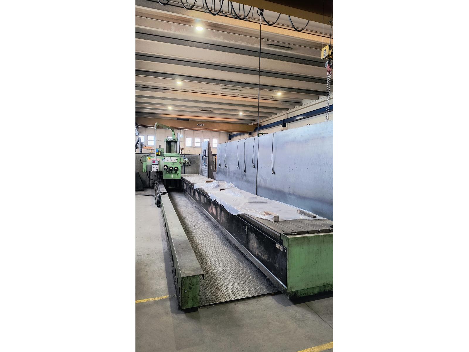 FRESATRICE Mecof mod. CS10VA con corsa X=10.200 (banco12mt) La macchina completamente revisionata nella meccanica e parte dellâ 