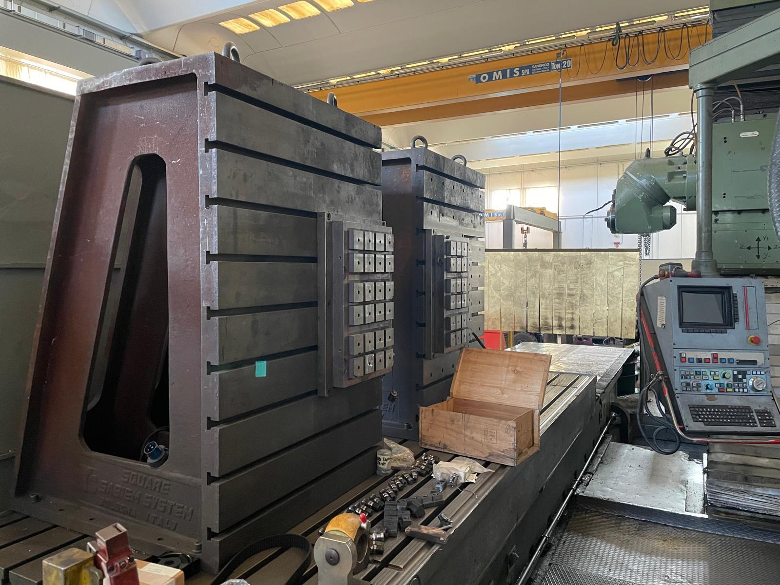 Fresatrice parpas MT100 con testa orientabile corse:3500x2000x1000(x1000) ANNO 1995