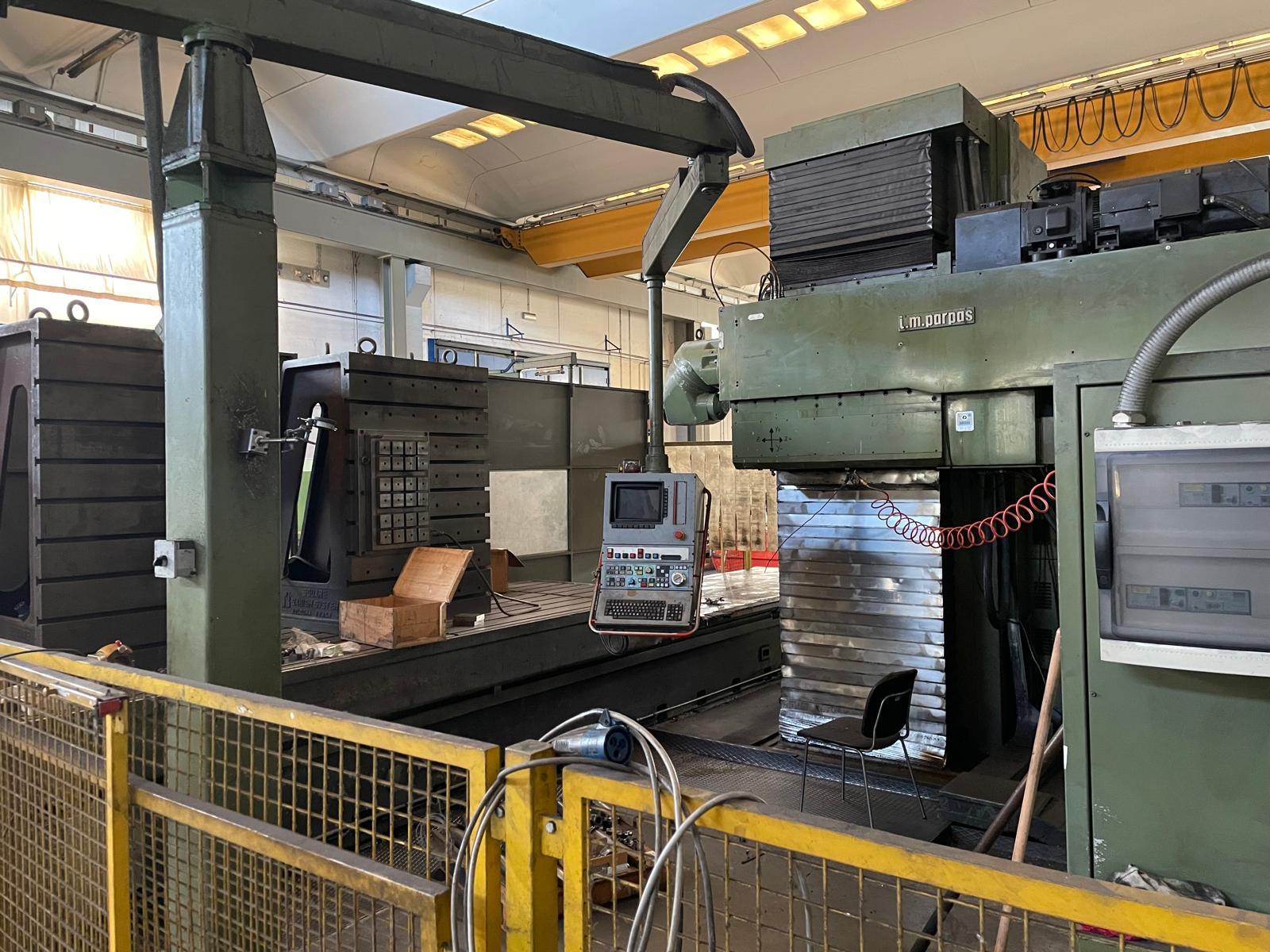 Fresatrice parpas MT100 con testa orientabile corse:3500x2000x1000(x1000) ANNO 1995