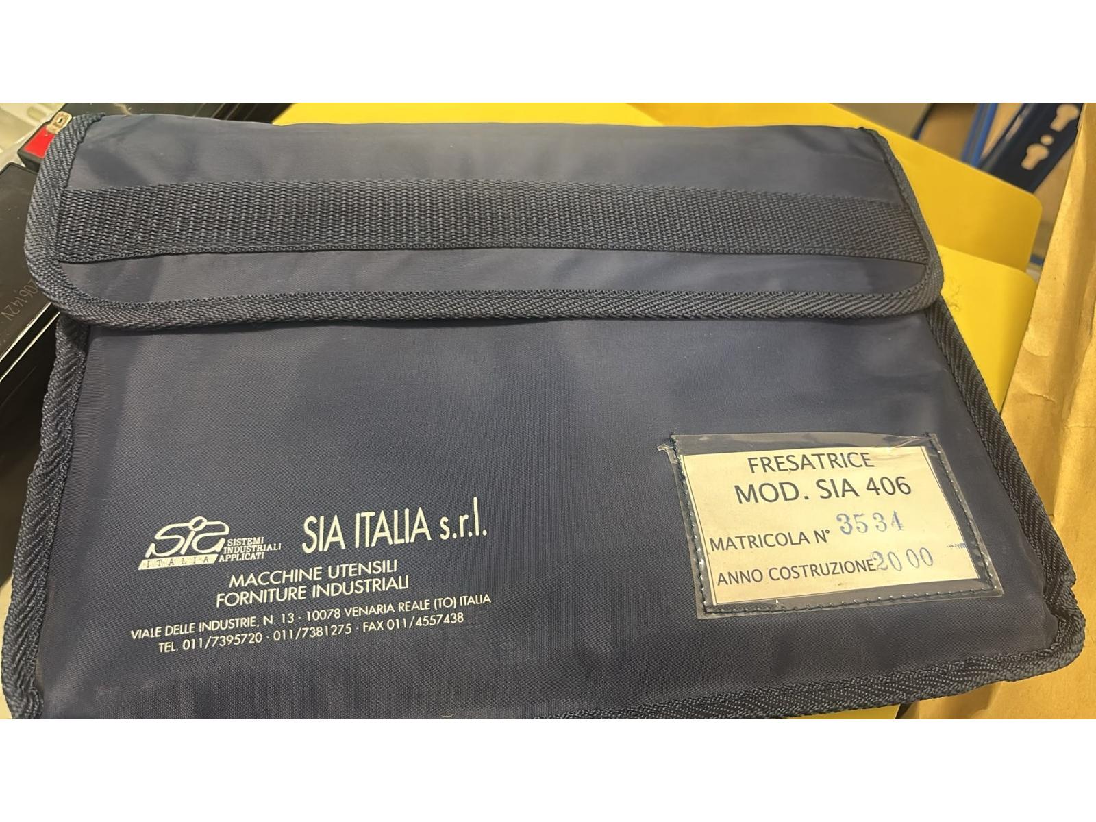 FRESATRICE VERTICALE A ROTELLA