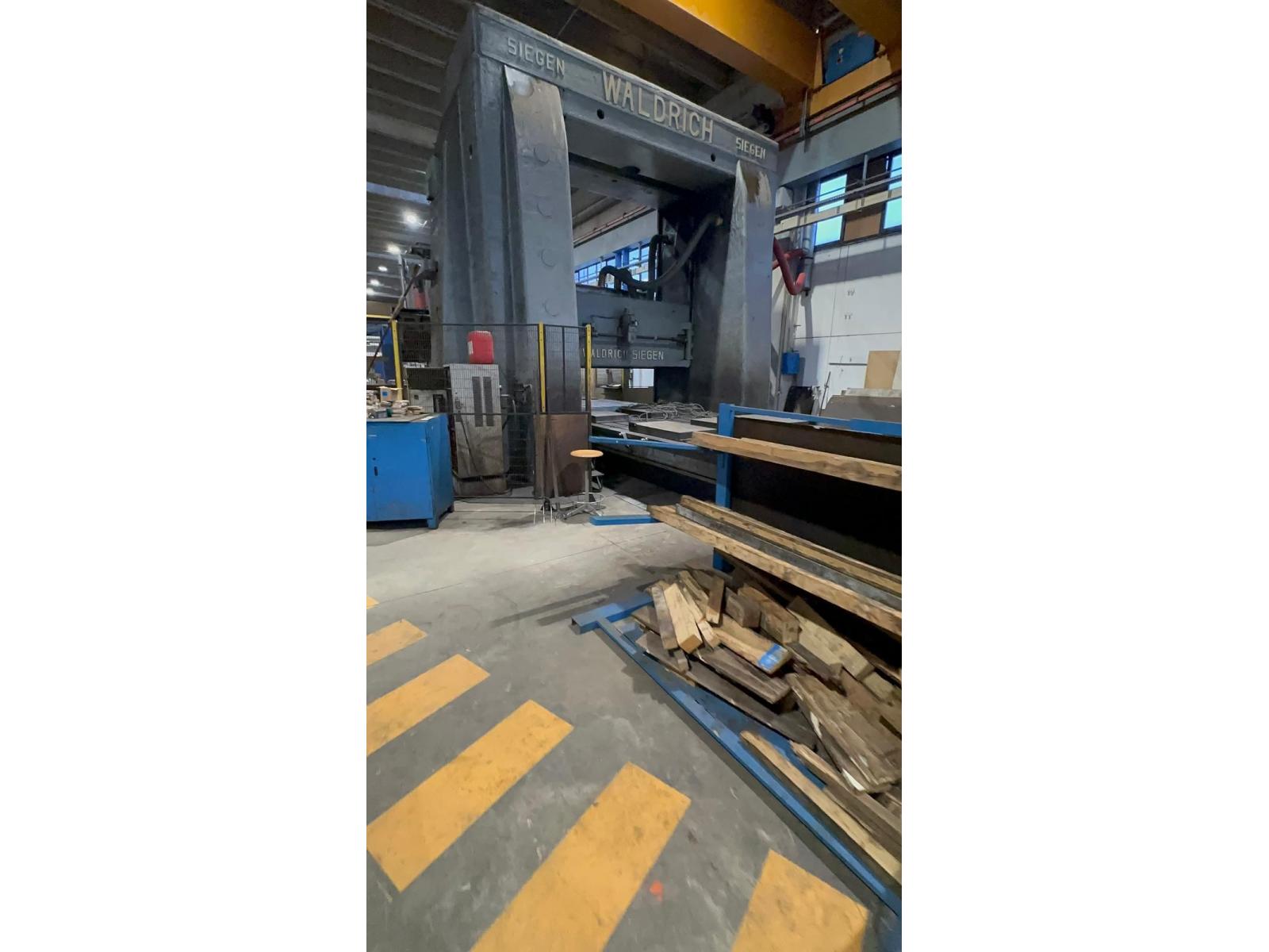 FRESATRICE WALDRICH SIEGEN CNC