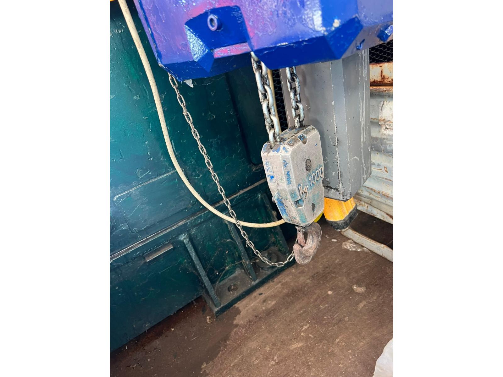 GRU A COLONNA 100 KG