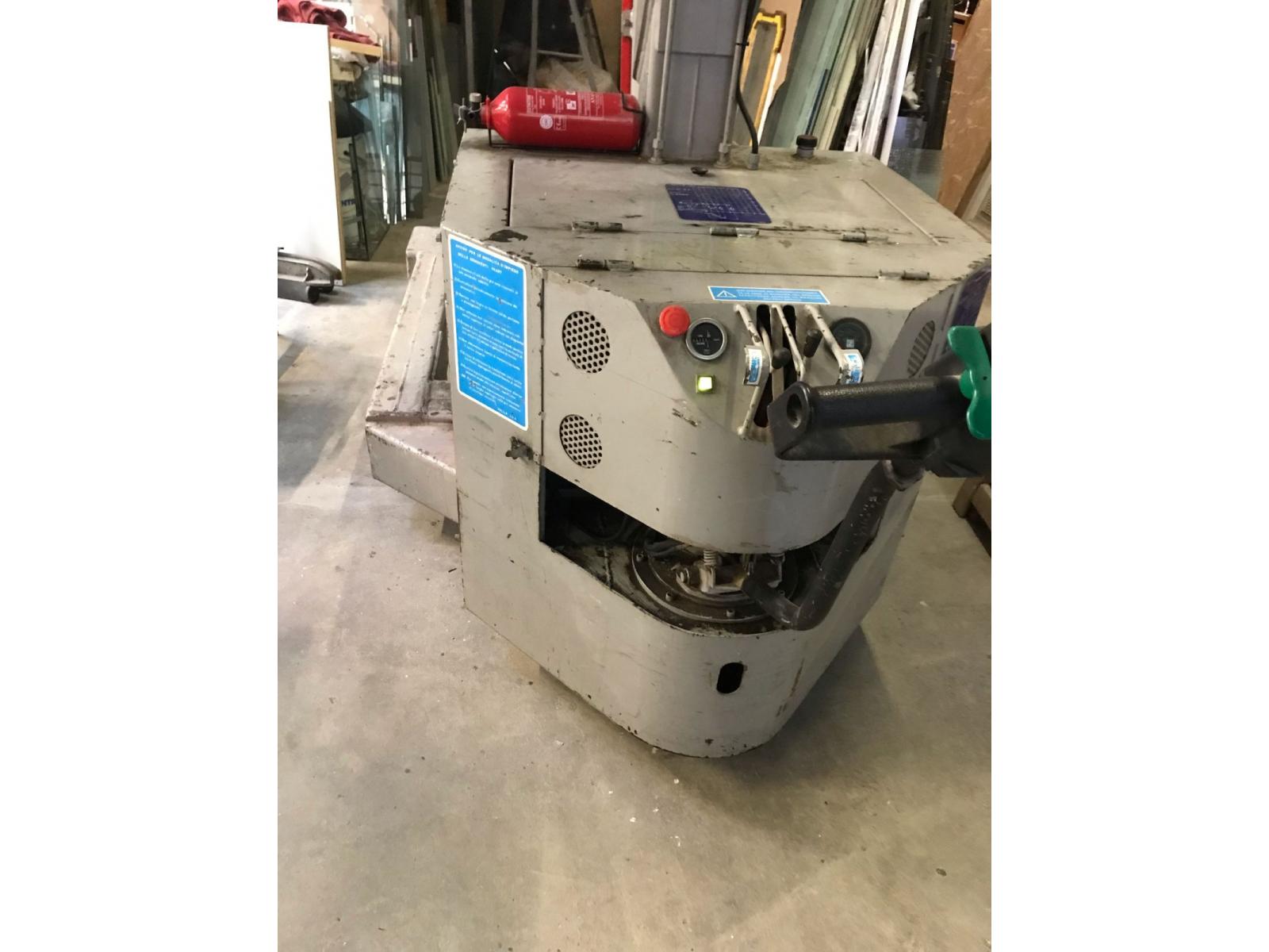 GRU VALLA PORTATA 3500 KG
