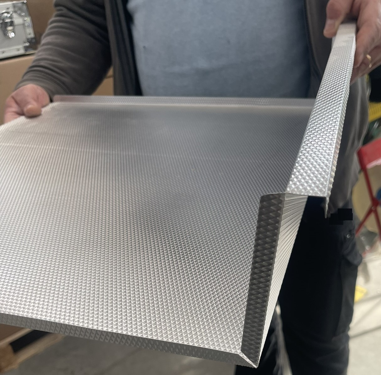 Linea completa marca RIBOLDI per la lavorazione di nastro (coil) di alluminio o acciaio leggero.