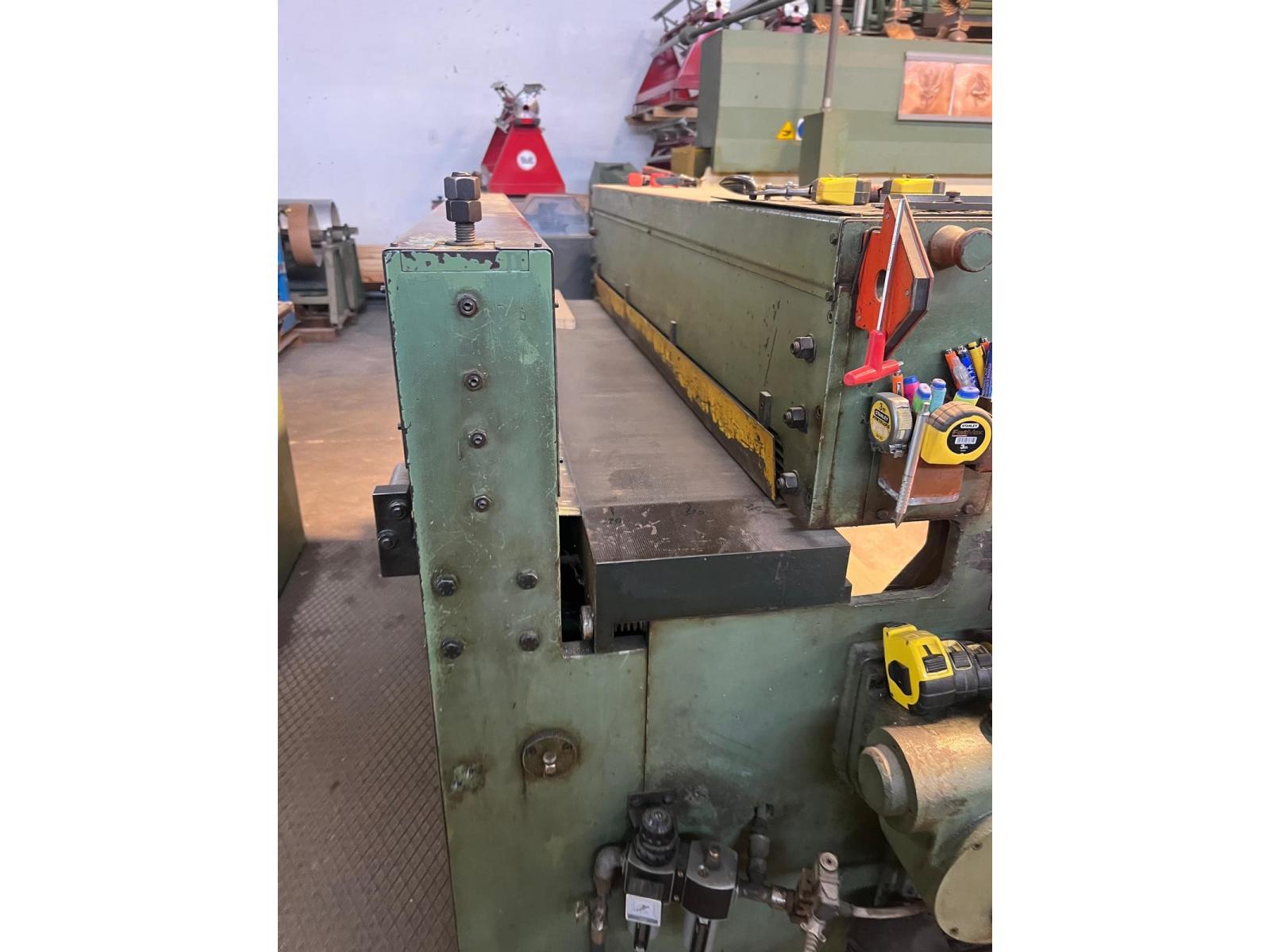 LINEA DI TAGLIO BELGIUS