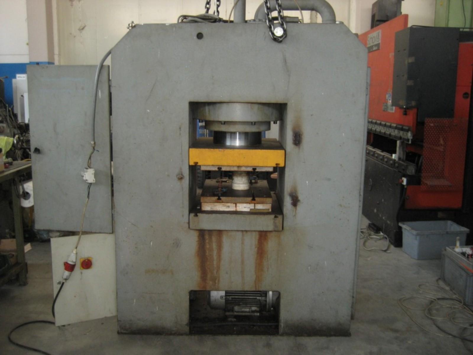 Pressa idraulica Cofluid 600 ton