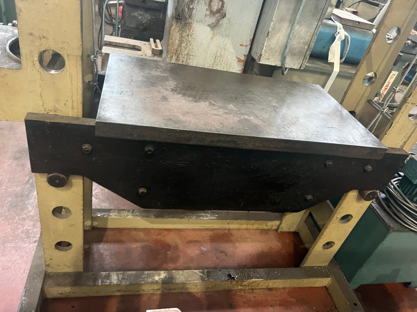 PRESSA IDRAULICA OMCN TON 100