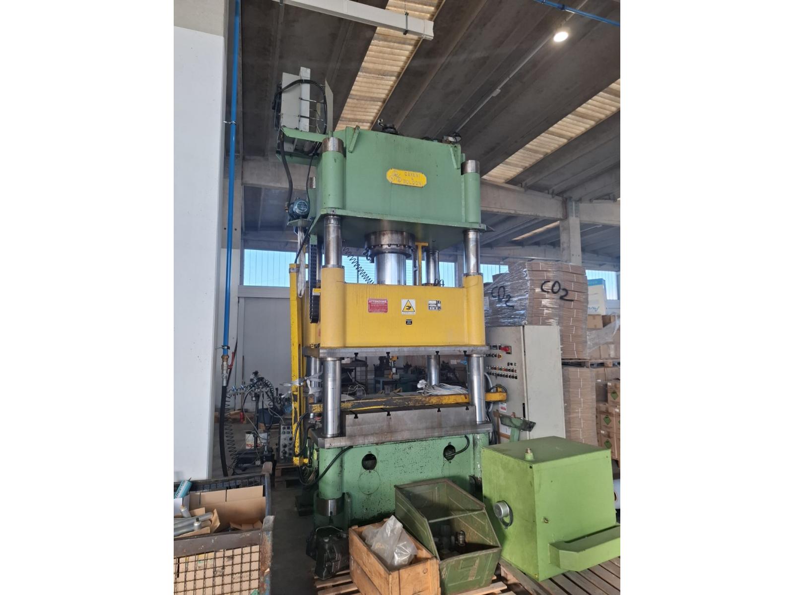 PRESSA OLEODINAMICA CAVANI & GOLDONI Ton. 300