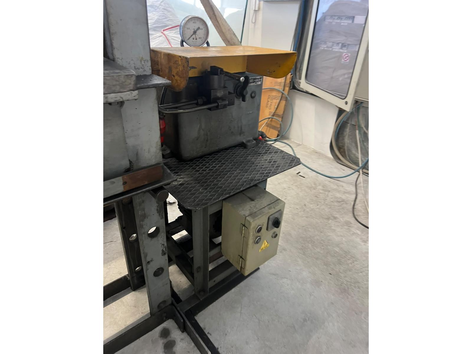 PRESSA PER OFFICINA 100 TON