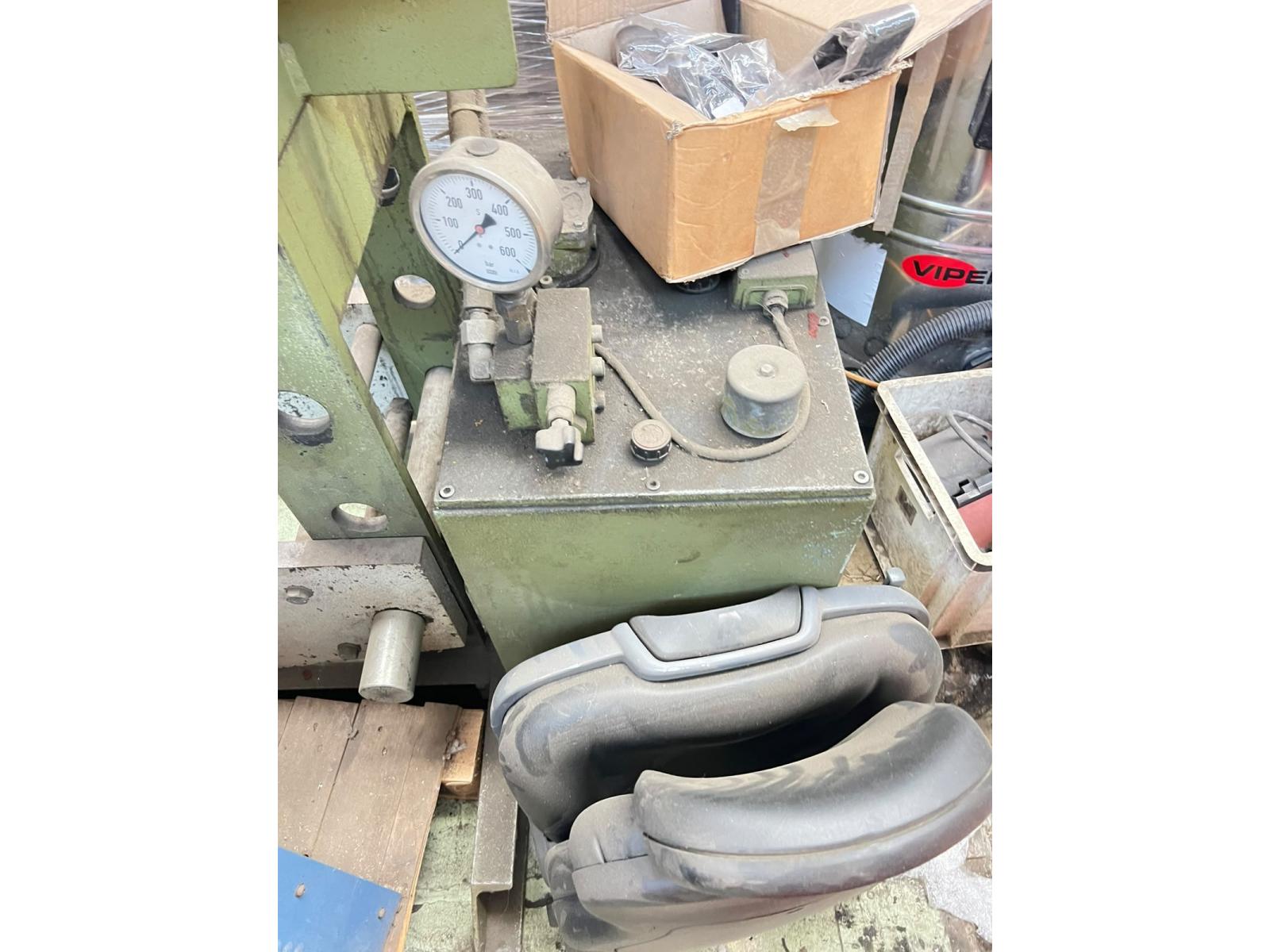 PRESSA PER OFFICINA OMCN 100 TON
