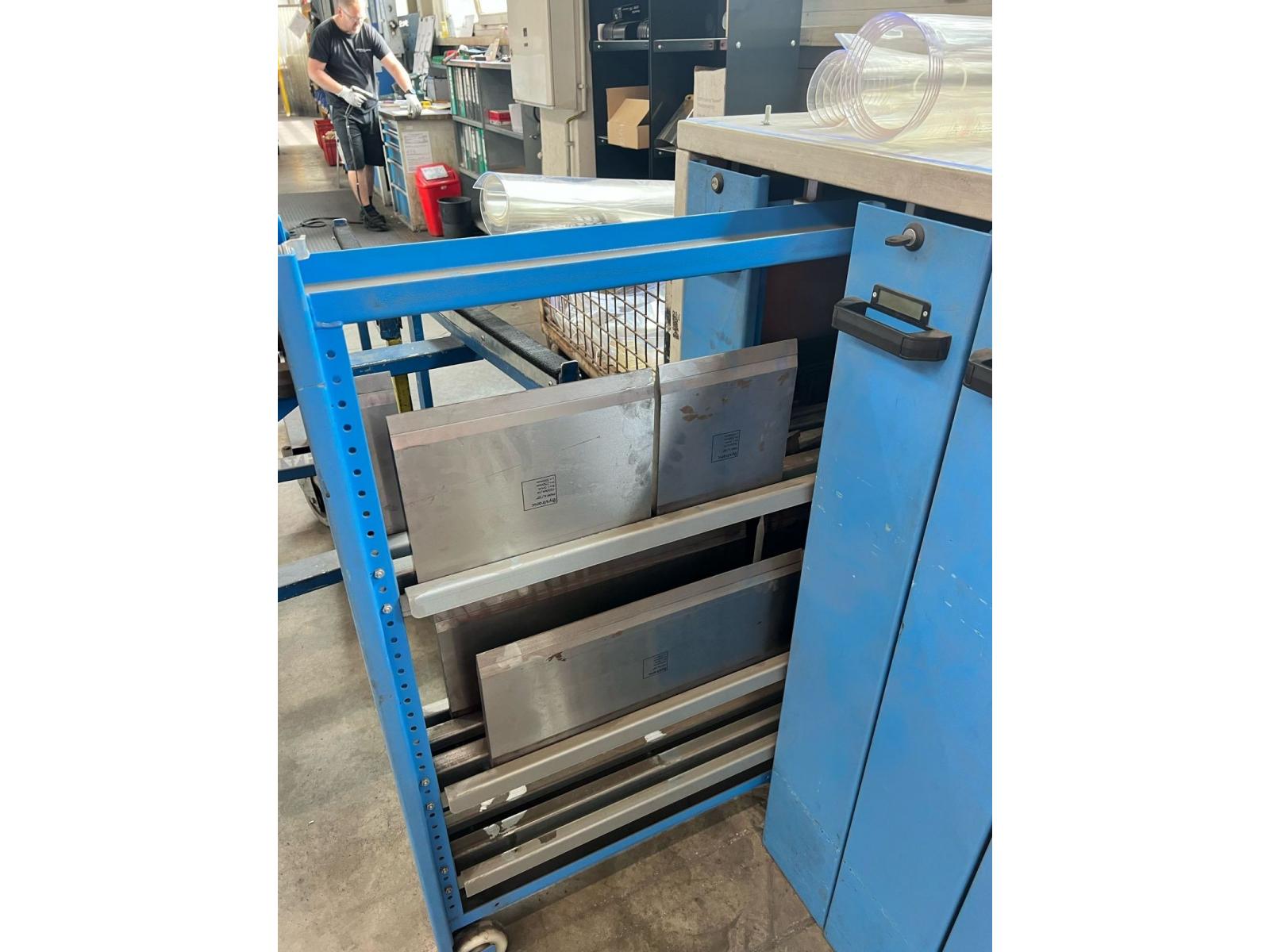 PRESSA PIEGATRICE 6000×400 TON BYSTRONIC 8/10 ASSI