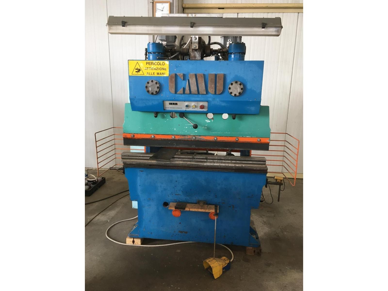 PRESSA PIEGATRICE CMU T20
