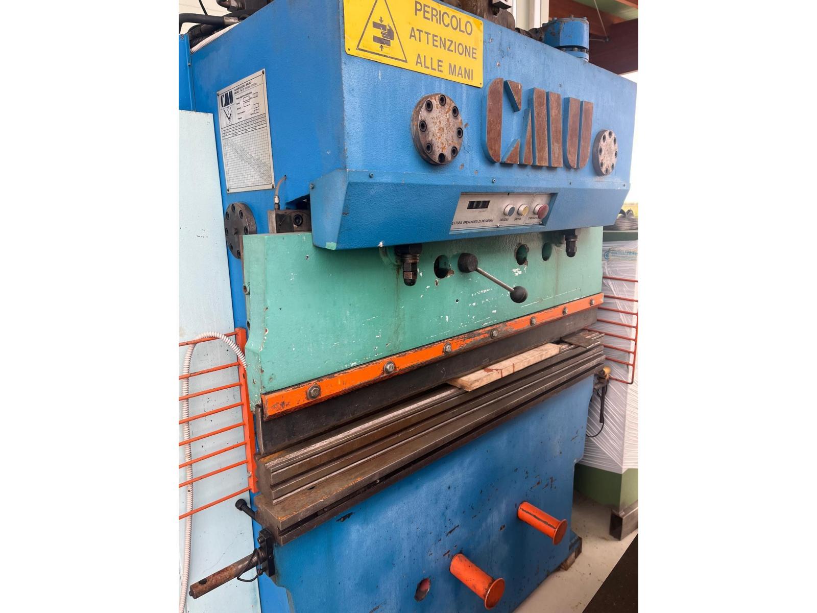 PRESSA PIEGATRICE CMU T20