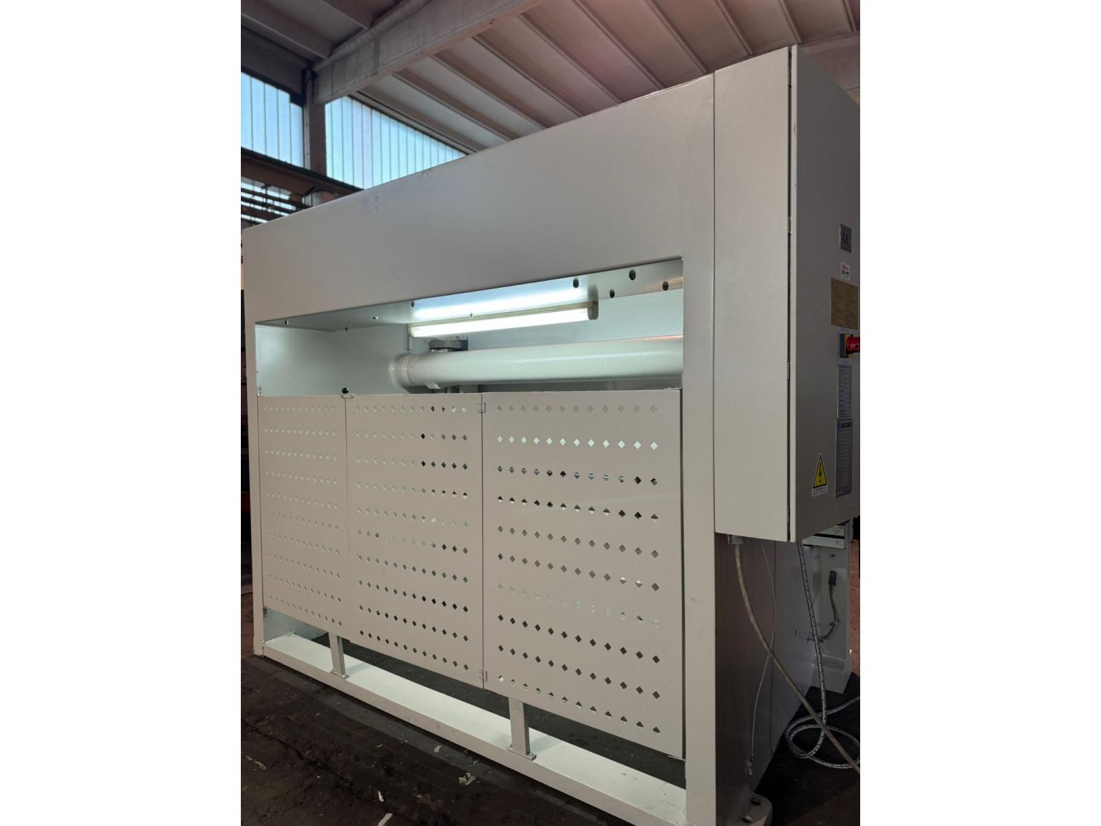 PRESSA PIEGATRICE GEKO  3000x300 TON