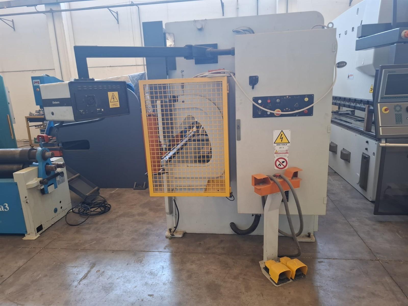 PRESSA PIEGATRICE ILMA 50 ton. / 2100mm. sincronizzata 4 assi.