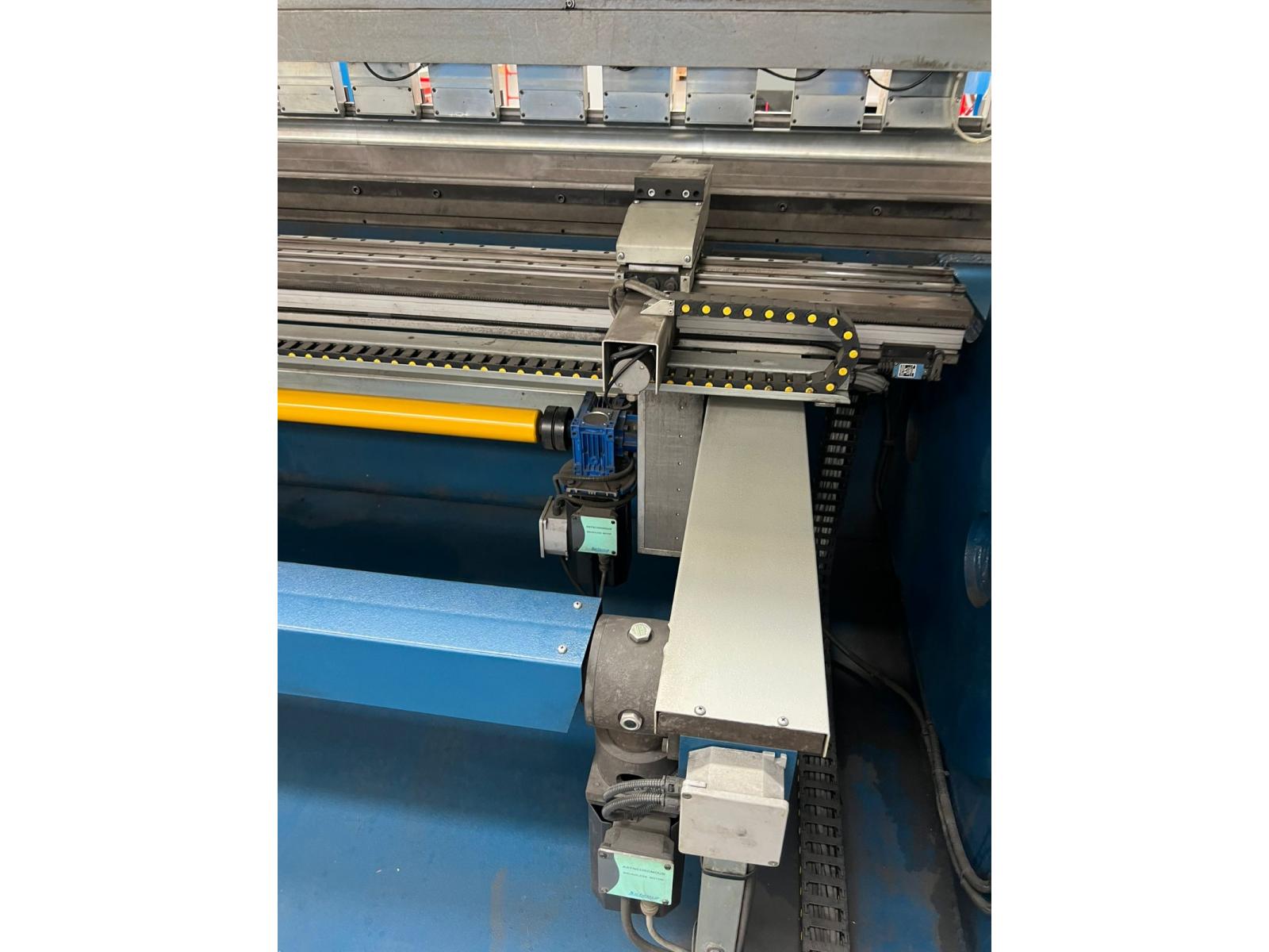 PRESSA PIEGATRICE MECOS SYNCRO 200X4000