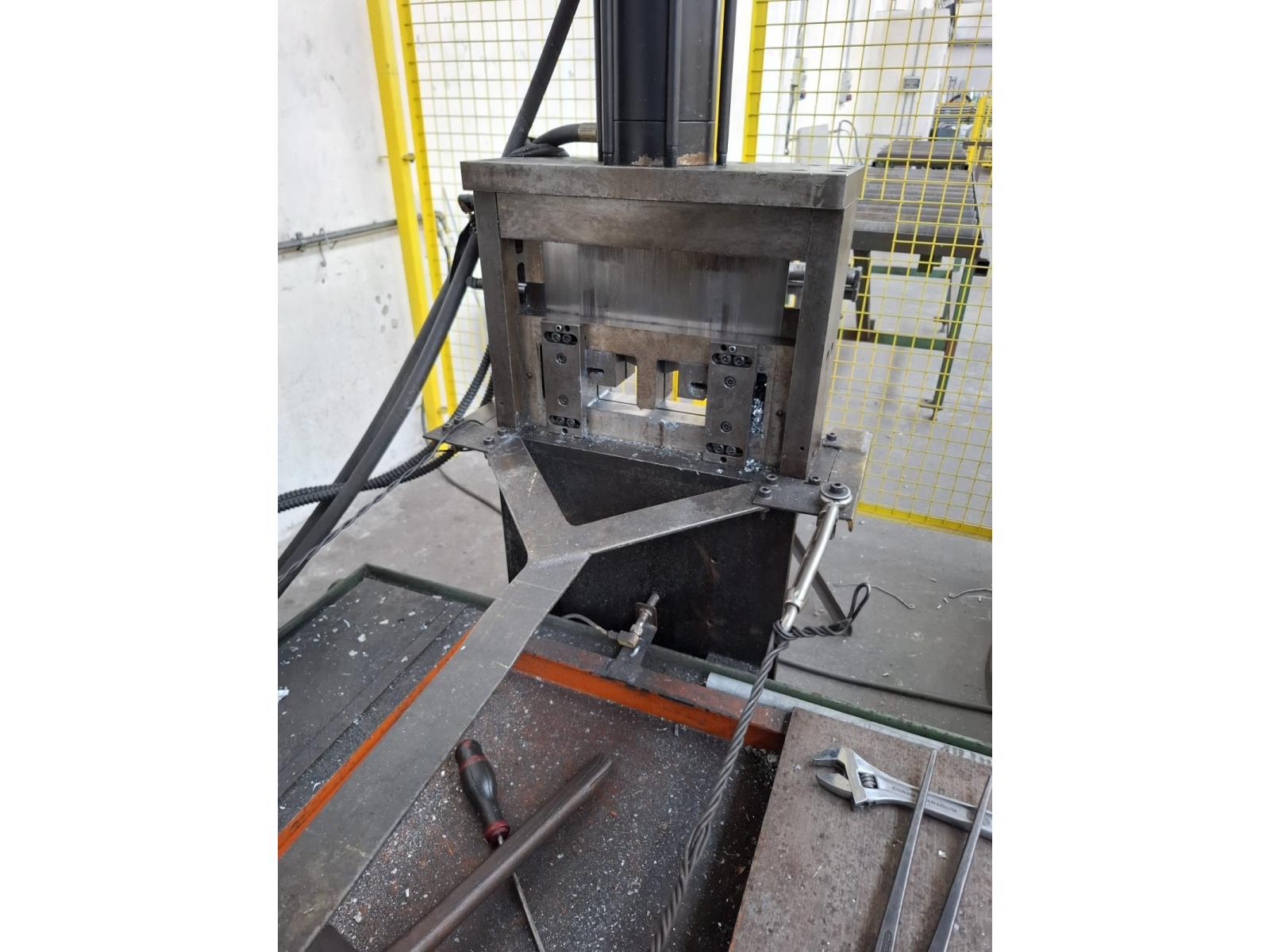 PROFILATRUCE ROSSI 12 PASSAGGI