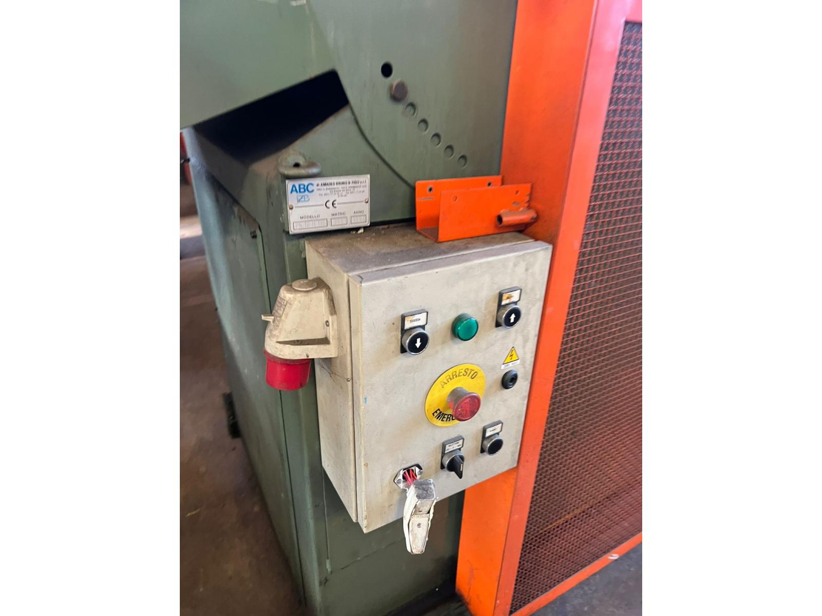 RIBALTATORE PER MINUTERIE CIRCA 8/10