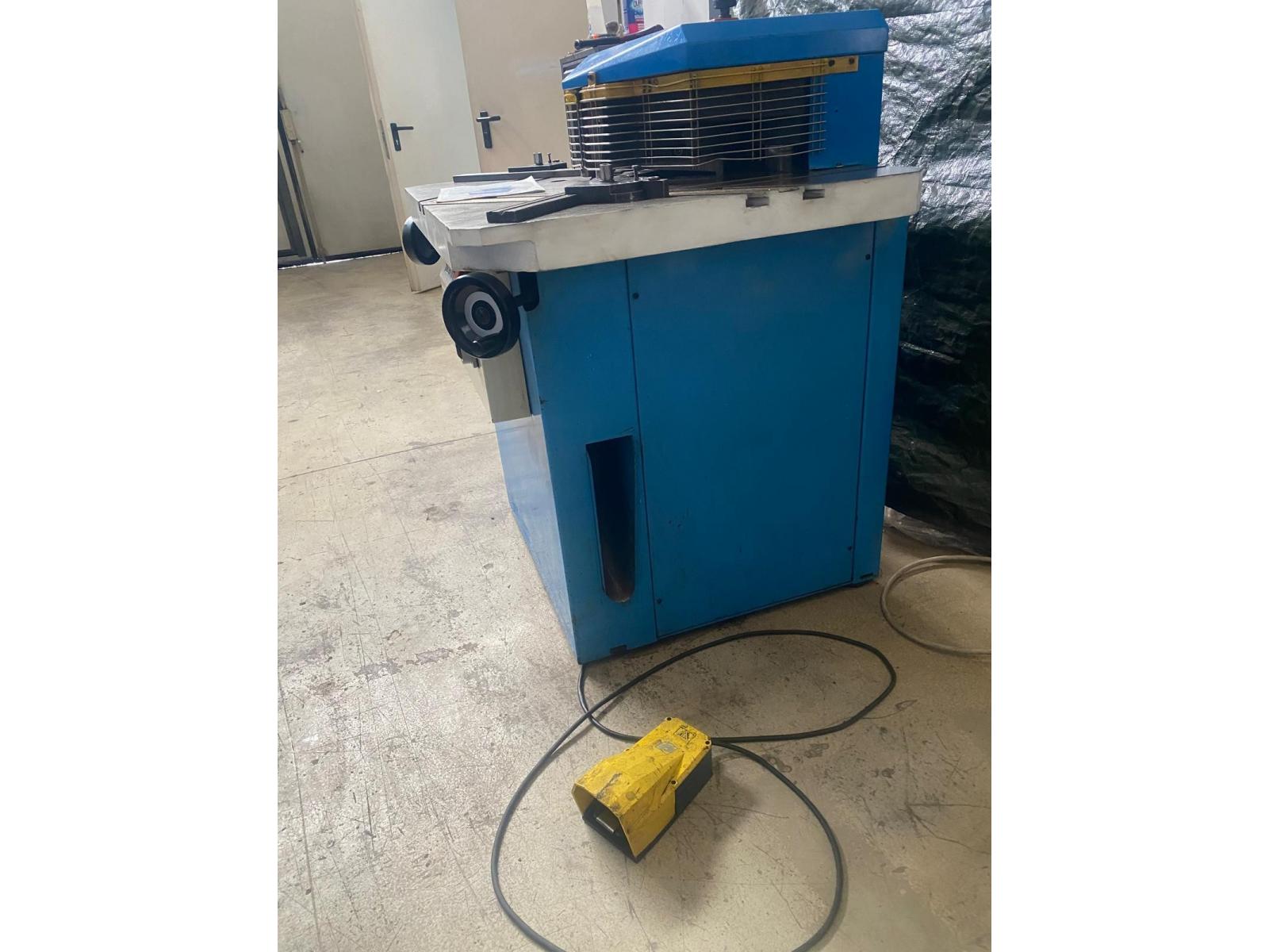 SCANTONATRICE EUROMAC 220/6S