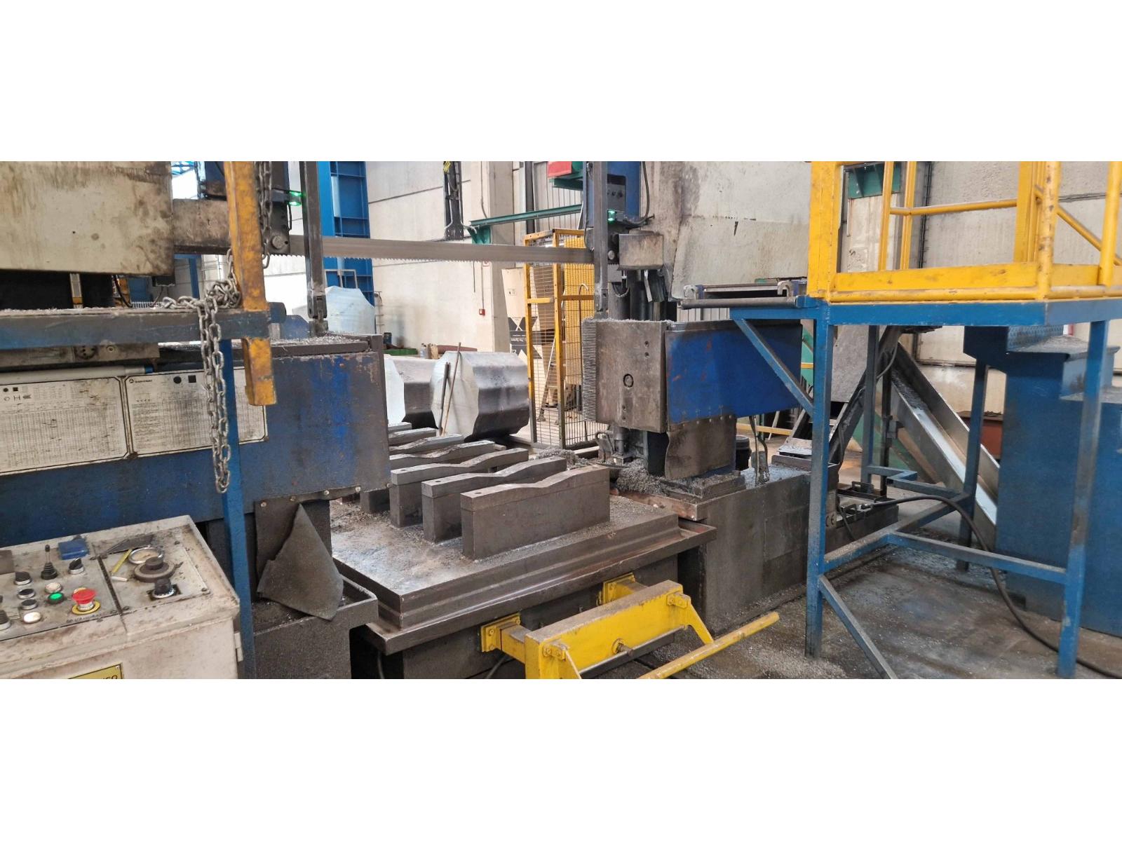 segatrice automatica pesante per forgiati  CNC DANOBAT 1.300 mm x 1.300 mm
