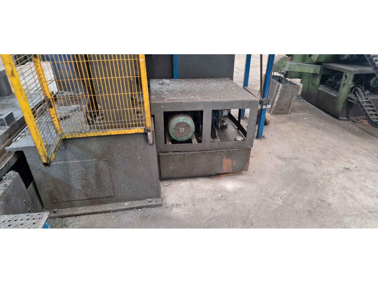 segatrice automatica pesante per forgiati  CNC DANOBAT 1.300 mm x 1.300 mm