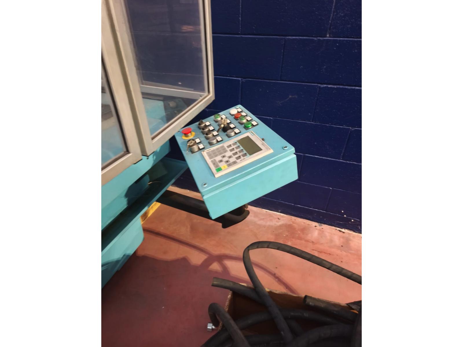 STOZZATRICE CON CORSA DA 300 MM