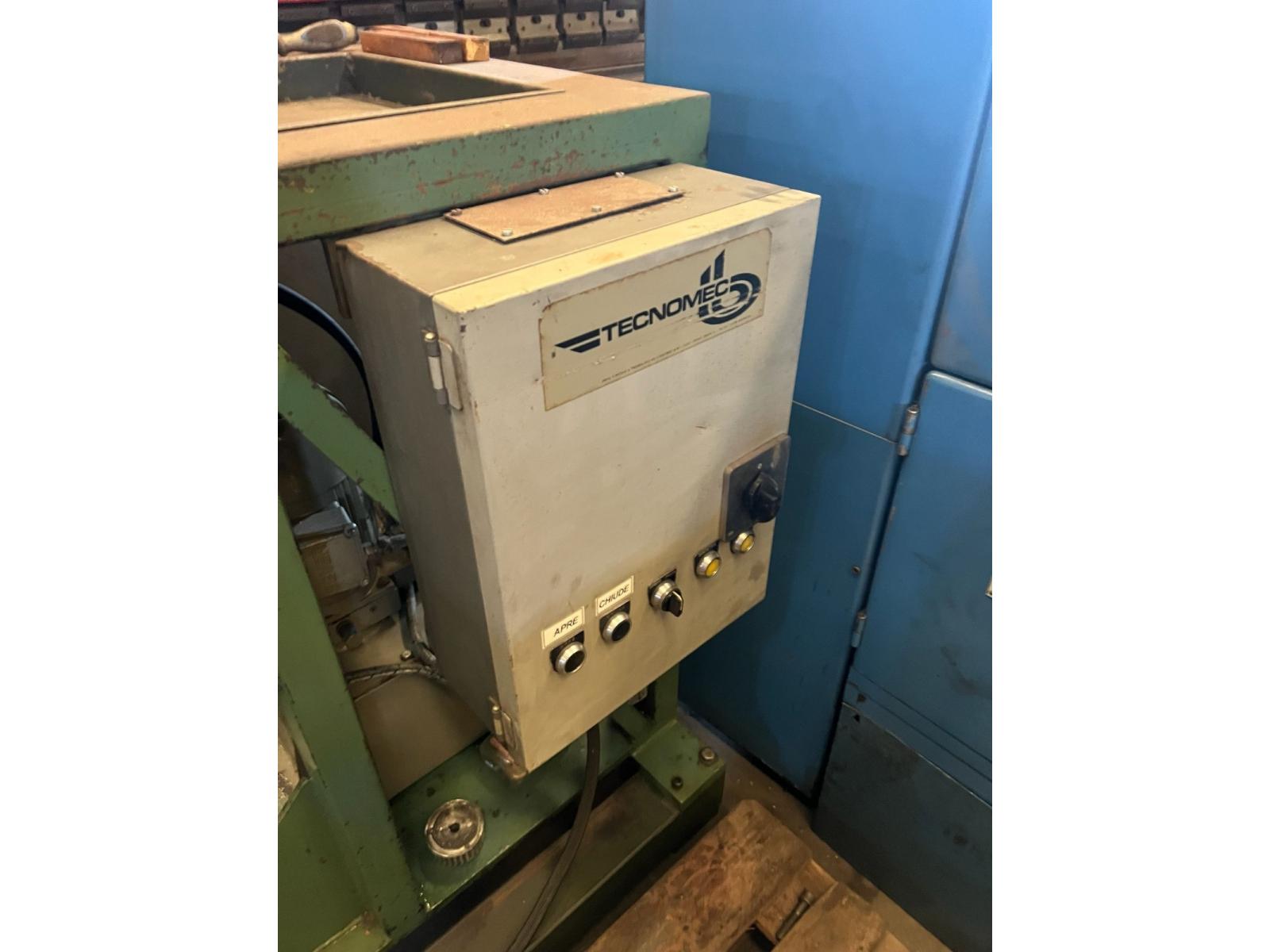 VIBRATORE